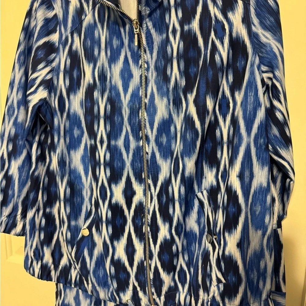Zenergy by Chico’s 2 piece set Sz 0 (S/4) joggers and jacket - Picture 13 of 15